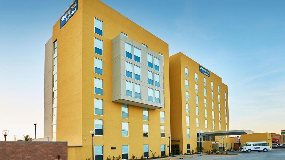 City Express By Marriott Comitan Buitenkant foto